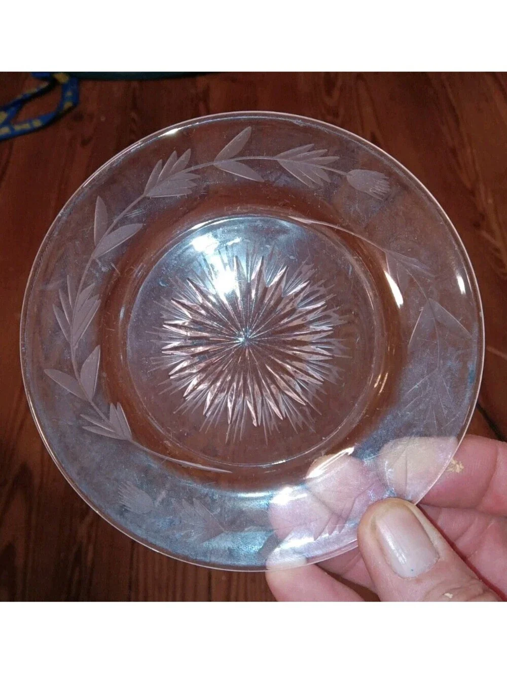 Set of 6 Vintage Glass Dessert / Tea Plates 4.75” - Starburst Design